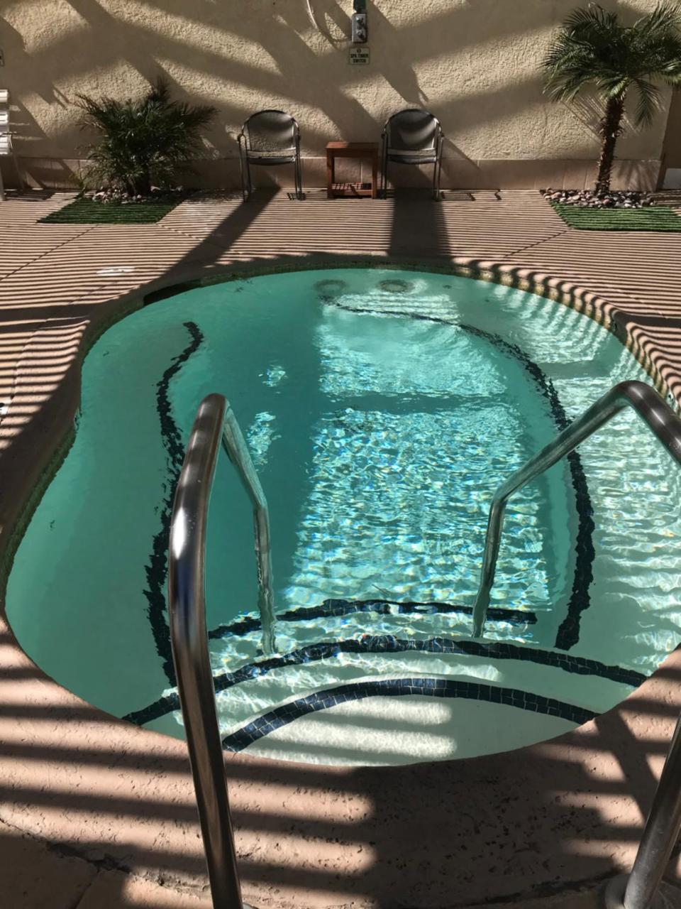 Lj Properties World Class Rated #1 Hotel Desert Hot Springs Exterior photo